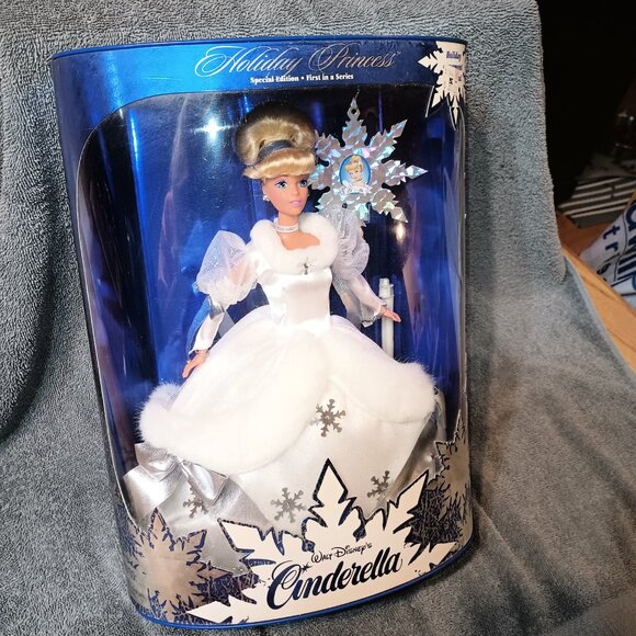 NEW 1996 Disney Holiday Princess Cinderella Doll Special Edition Mattel 16090 - Picture 1 of 11